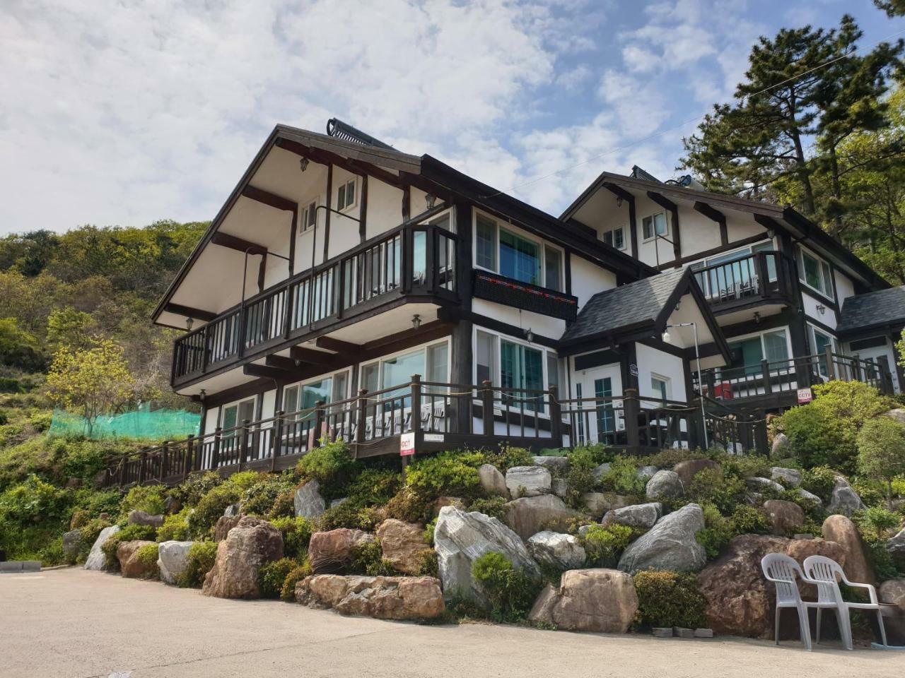 Tongyeong Yehyang Pension Dış mekan fotoğraf